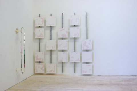 o.T. (Dermis), 2024   UA-Profile, Gips und Armierungsgitter, In Situ, 300x300cm